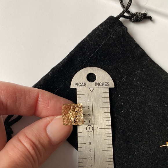 Gold Filagree Earrings - Picture 4 of 5
